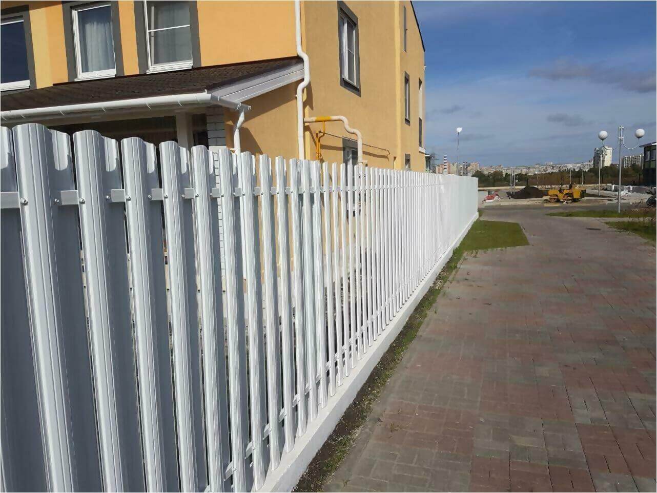 Забор из штакетника 70м фото1 в Рубежном