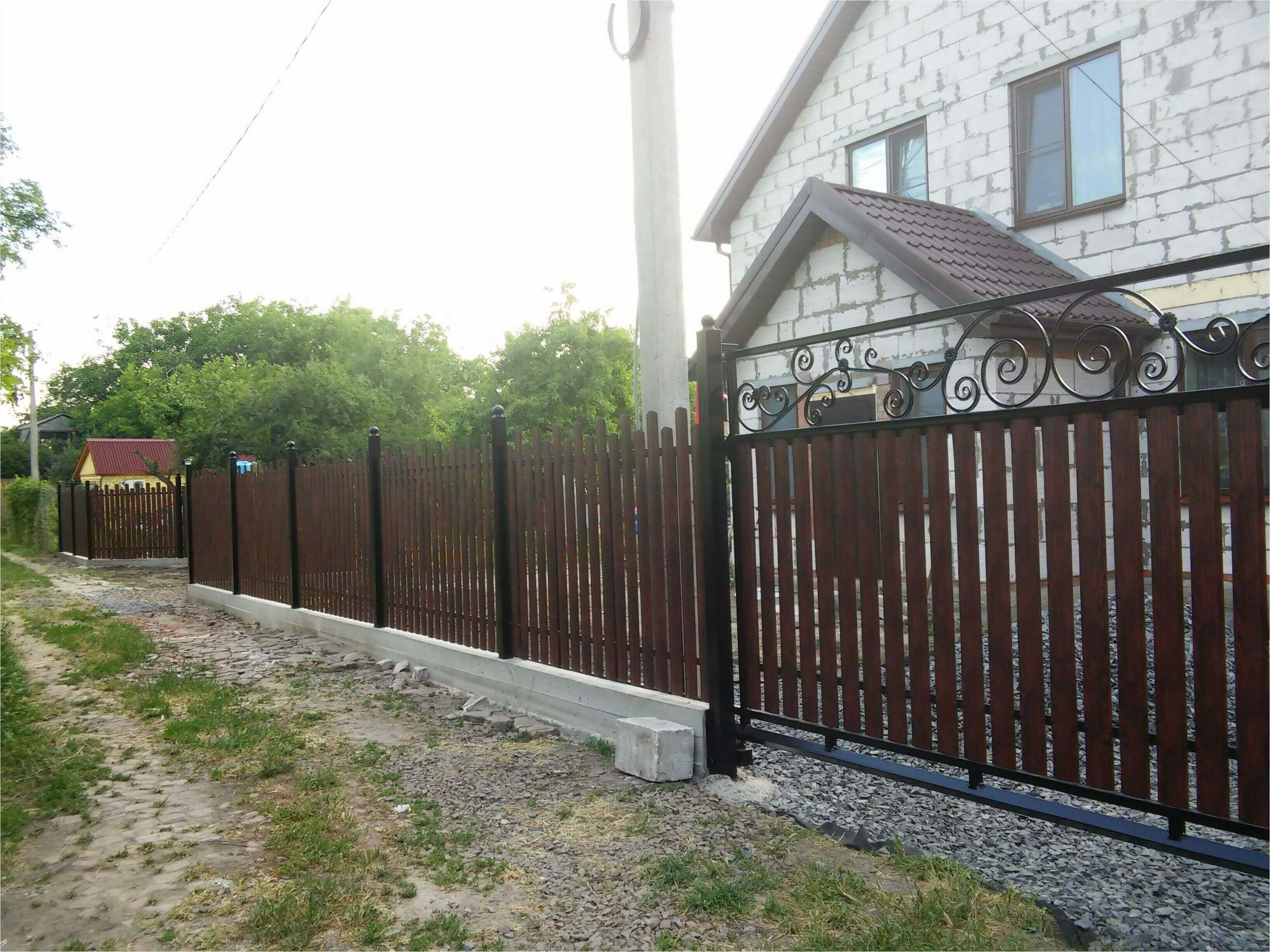 Забор из штакетника 90м фото1 в Рубежном