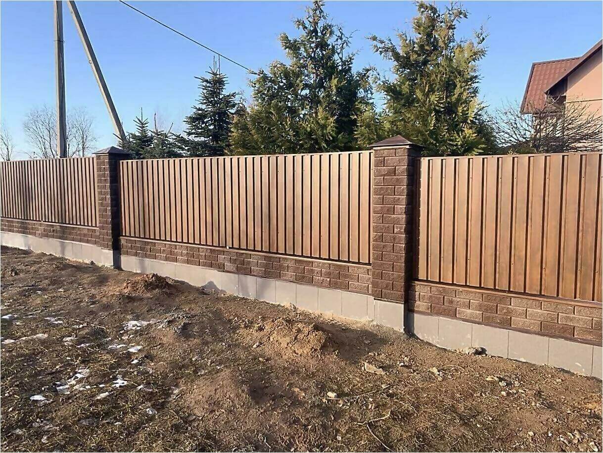 Забор из профлиста НС-21 цвет Printech темное дерево фото7 в Рубежном