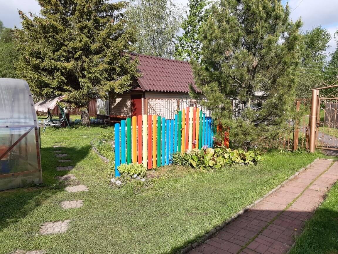 забор из разноцветного штакетника односторонний фото2 в Рубежном