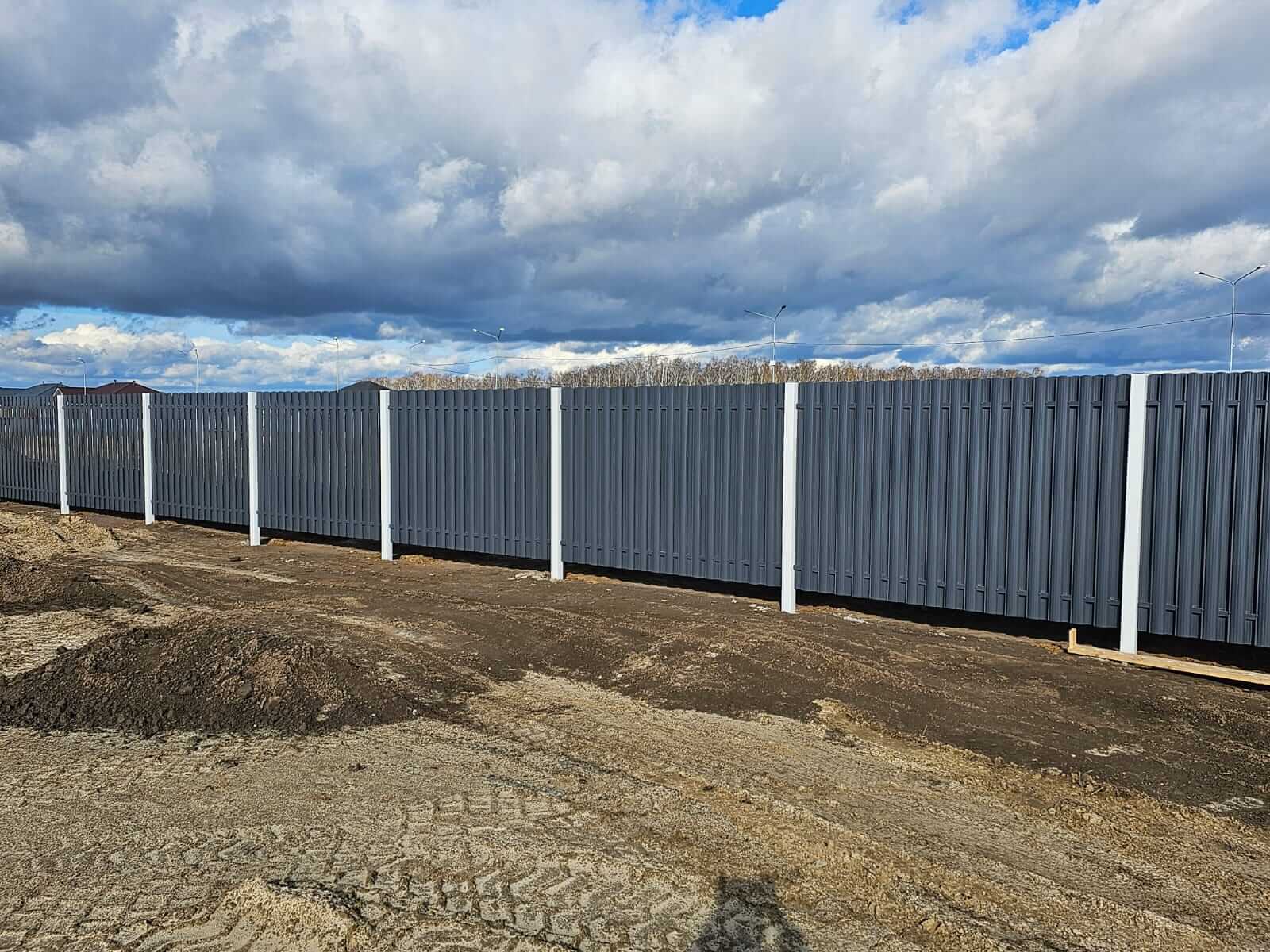 Забор из евроштакетника 234м RAL7024/7024 Серый Графит двусторонний фото 2 в Рубежном