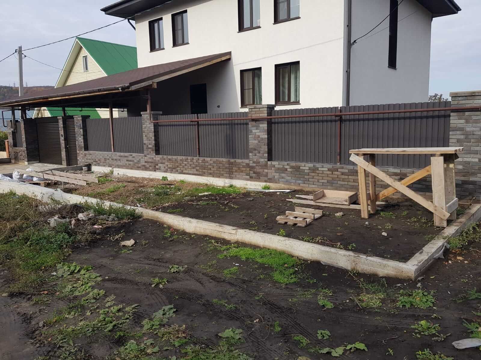 Забор из штакетника 15м RAL8019/8019 Темный Шоколад двусторонний МАТТЕ фото 1 в Рубежном