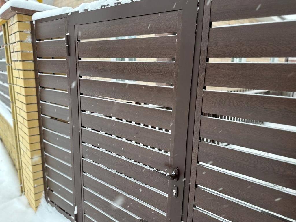 Забор-ранчо из металлопланкена 34м Мореный Дуб Printech фото 1 в Рубежном