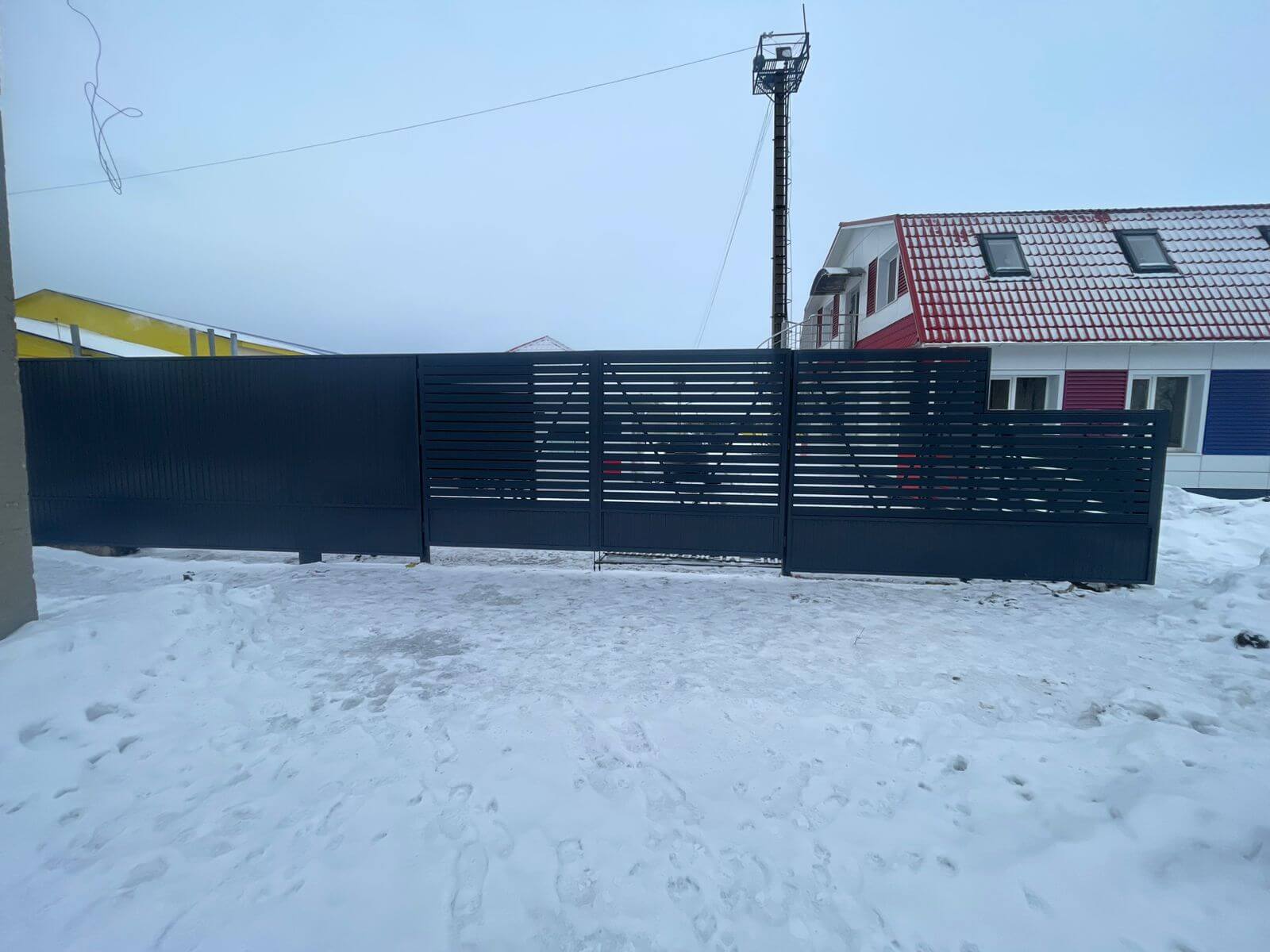 Забор-ранчо из металлического планкена 11м RAL7024 Серый Графит фото 2 в Рубежном