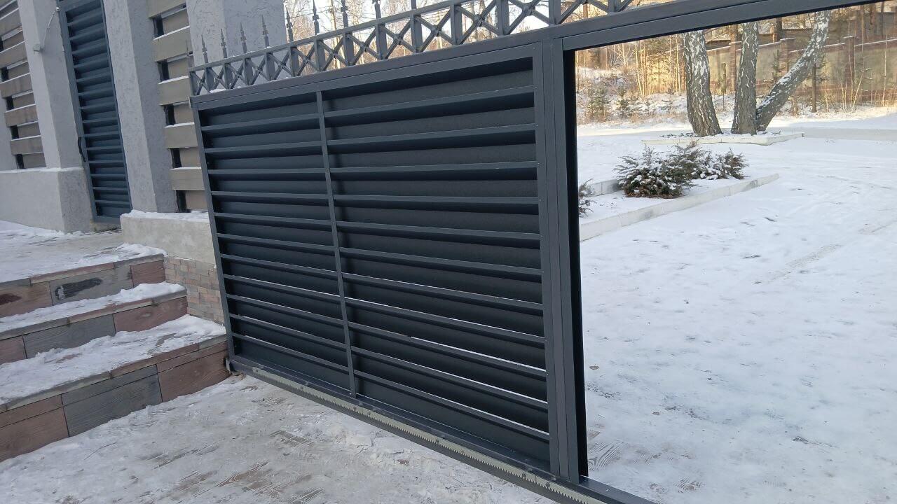 Входная группа из ламелей Хай-Тек RAL7024/7024 Серый Графит двусторонний МАТТЕ фото 16 в Рубежном