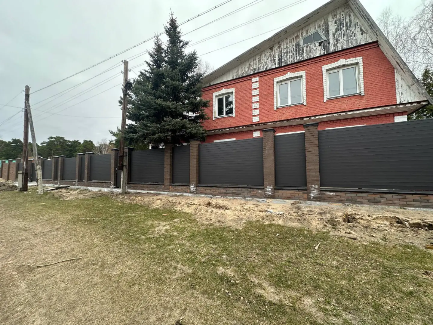 Забор-ранчо из металлического планкена 28м RAL8019 Темный Шоколад МАТТЕ фото 2 в Рубежном