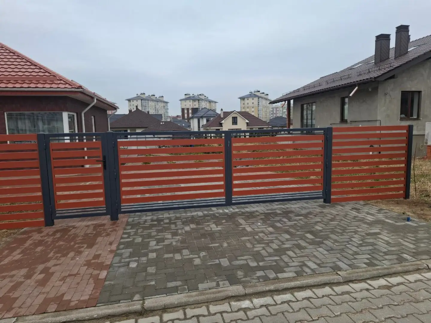Забор-ранчо из металлопланкена 18м RAL8004 Терракотовый фото 2 в Рубежном